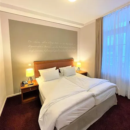 Vienna Townhouse Batschari Baden-Baden City 4*