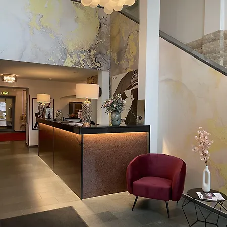 Batschari Palais מלון 4*