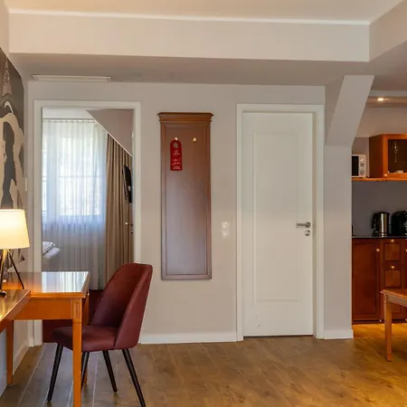 Likestay Premium - Ehemals Batschari Palais Hotel 4*